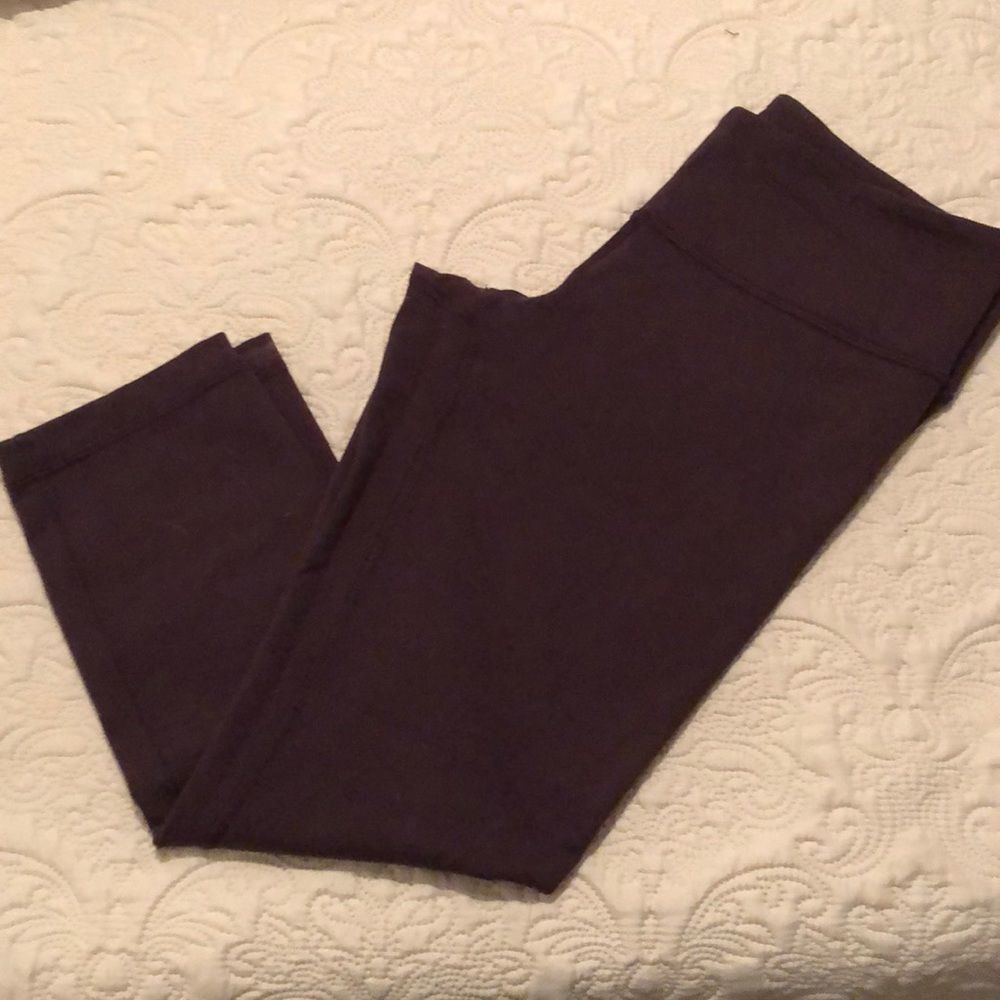 COPY - Dark purple cropped Wunder Under leggings